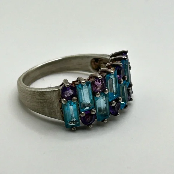 Sterling Silver Ring with Topaz and Amethyst Gemstones - Size 9 - Picture 3 of 7